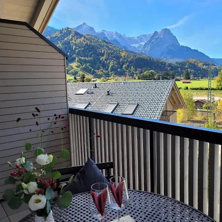 Alpenglueck-garmisch